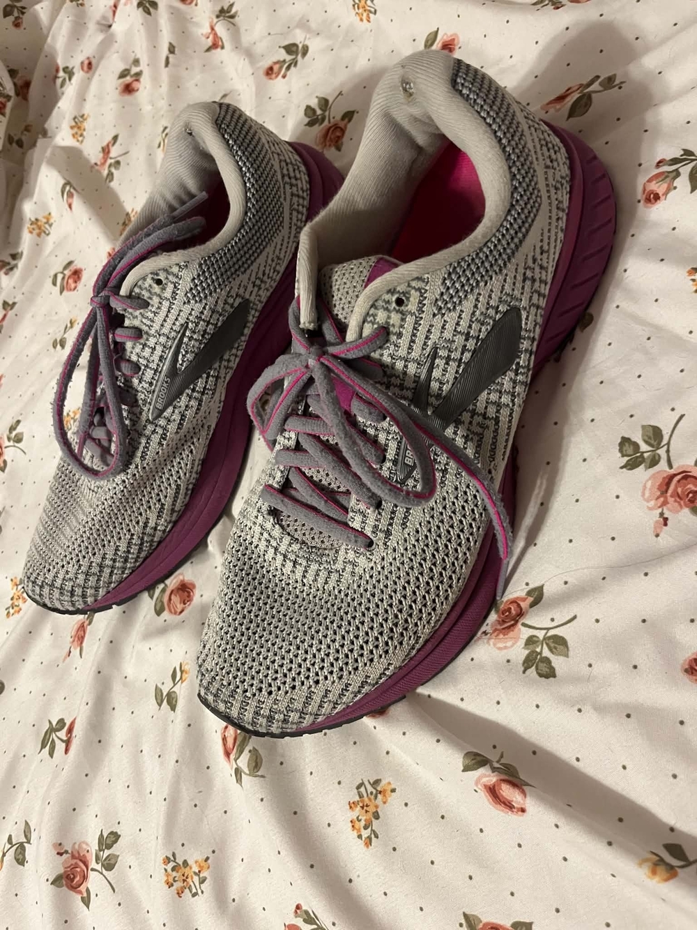 Womens Revel Brooks